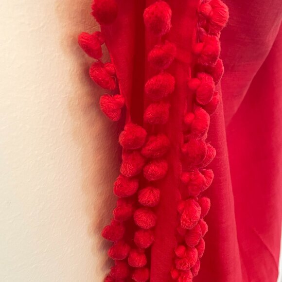 Matta NY Dupatta Shawl – Poppy Red – Pom Pom Tassels – Handwoven 100x200cm - Picture 4 of 6